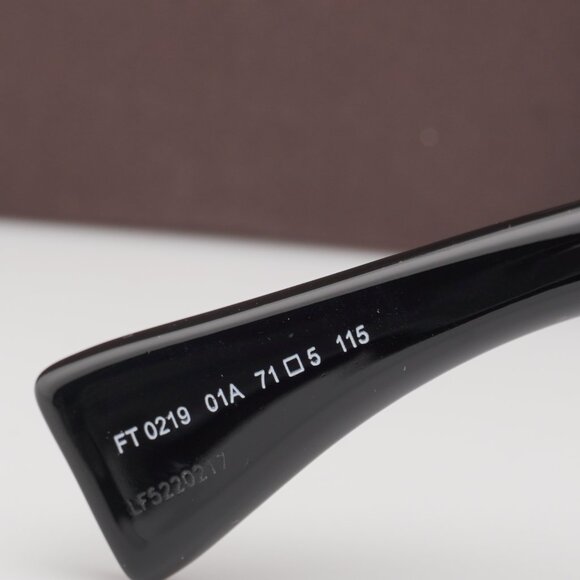 Tom Ford FT0219 DAPHNE 01A Butterfly Sunglasses - Black\Grey - Picture 8 of 9